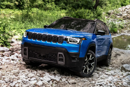 Jeep 全新一代切诺基亮相：外观依旧硬朗，全面迎来电动化